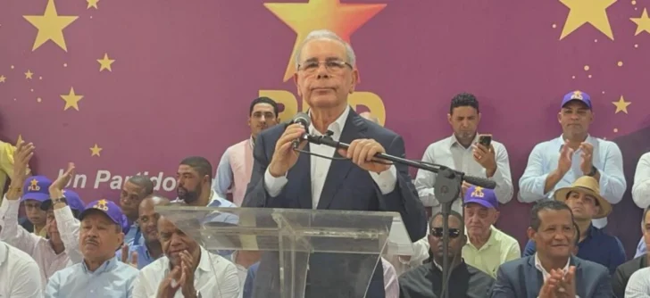 Danilo Medina rechaza versión de Abinader sobre deuda y acusa al Gobierno de repetir una “mentira”