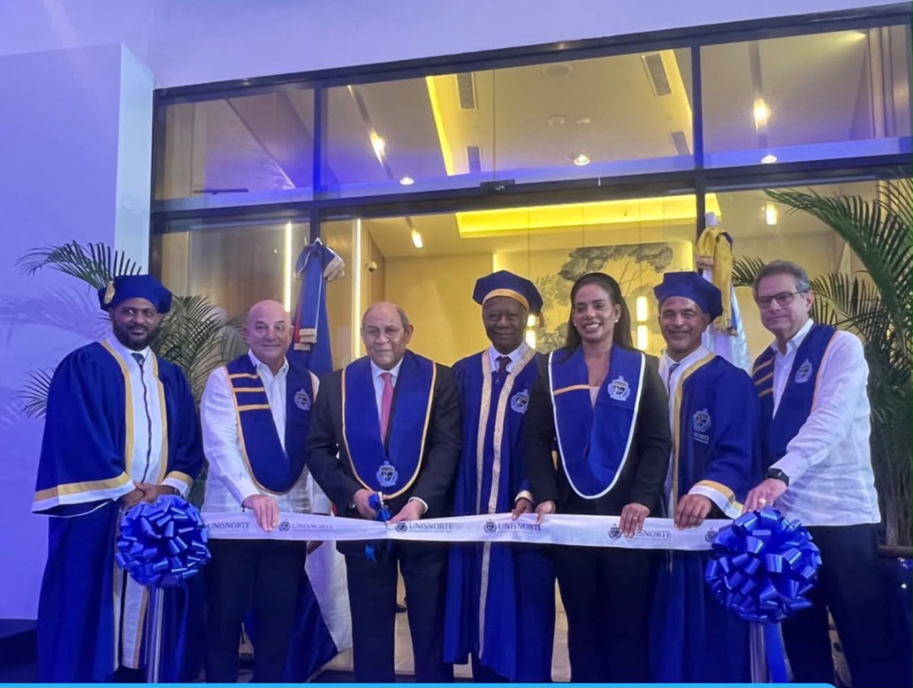Universidad Santo Domingo Norte celebra primera investidura e inaugura nueva sede académica