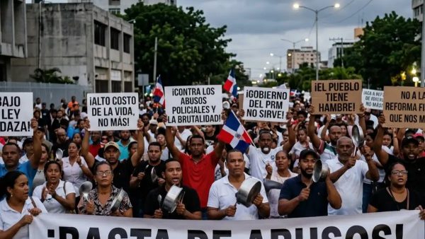 Los “cacerolazos“ se extienden a distintas zonas dominicanas
