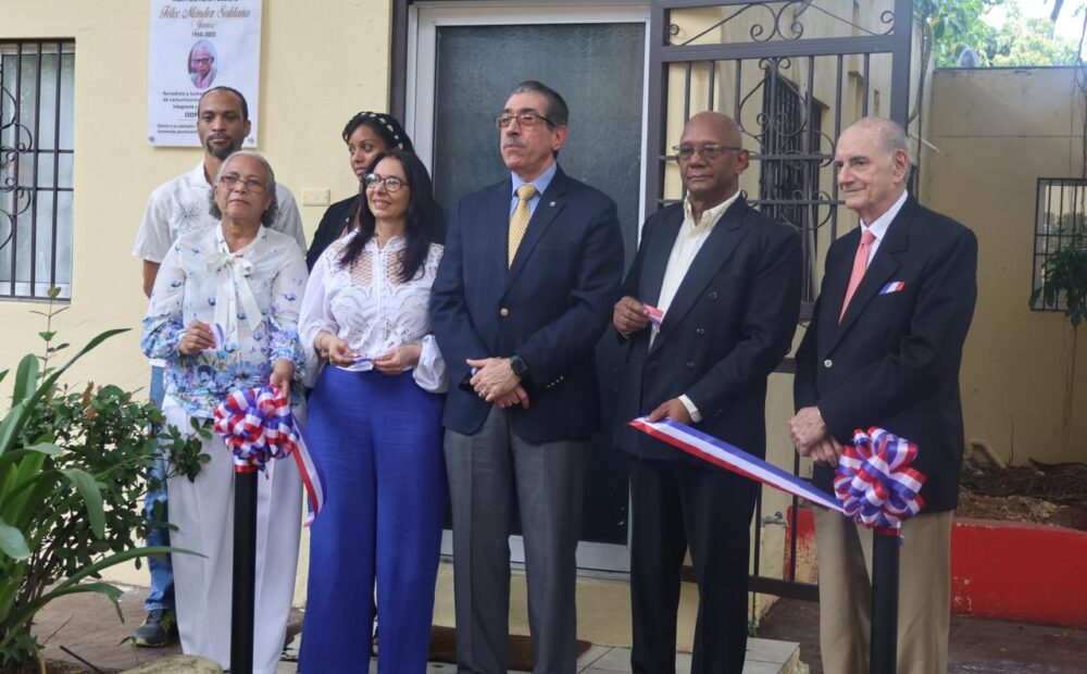 UASD inaugura sala para el debate de políticas públicas
