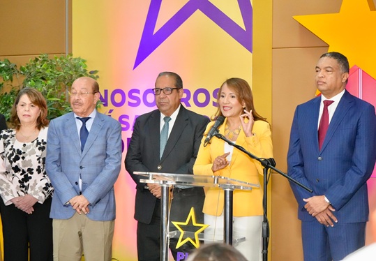 PLD ve desorden y deterioro en la administración pública de RD
