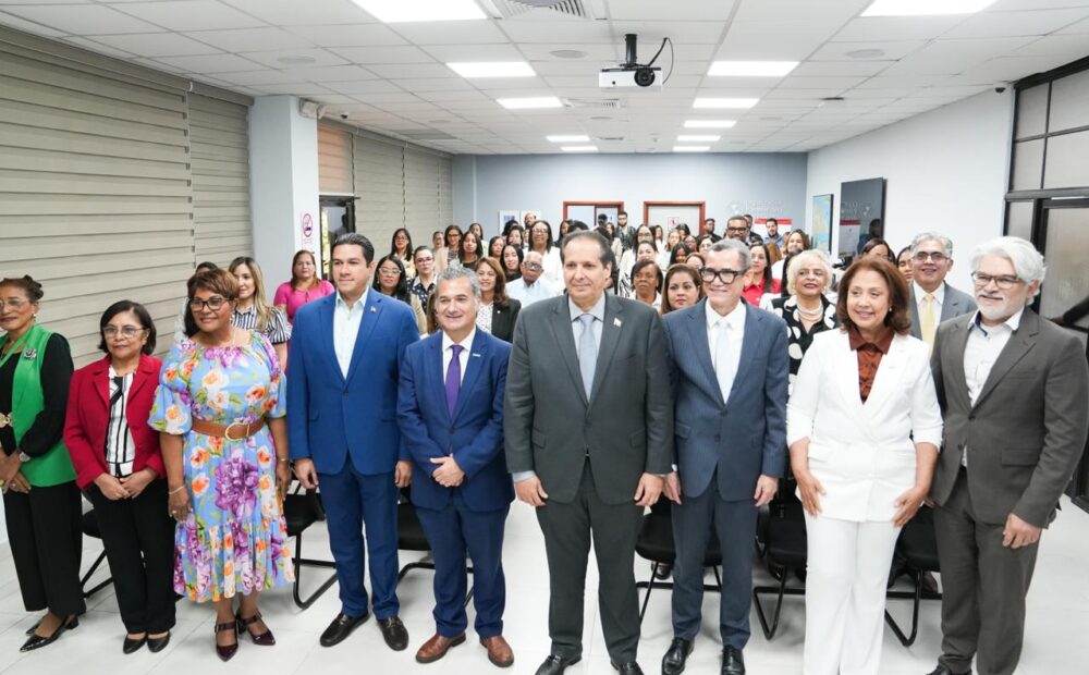 Ministerio de Salud fortalece entornos laborales que garanticen el derecho a la lactancia materna