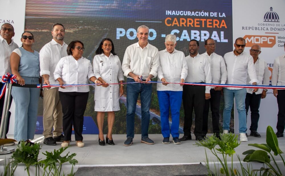 Presidente Abinader inaugura carretera Cabral–Polo y fortalece conexión vial para desarrollo del Sur