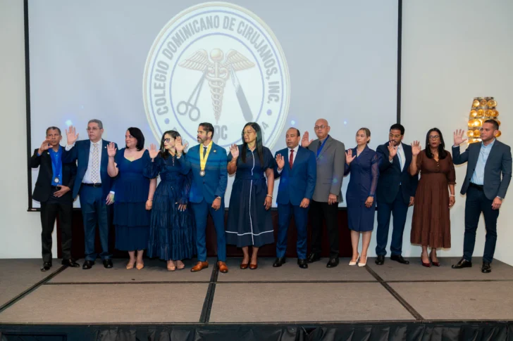 Posesionan nueva directiva en Colegio Dominicano de Cirujanos