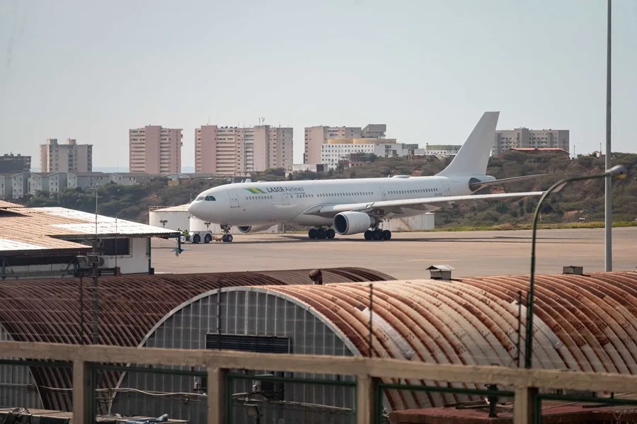 Venezuela instala terminales temporales para reactivar el aeropuerto de Maiquetía