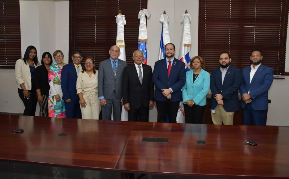 ONAPI y Universidad Domínico Americano firman acuerdo para la apertura de un Centro de Apoyo a la Tecnología e Innovación (CATI)