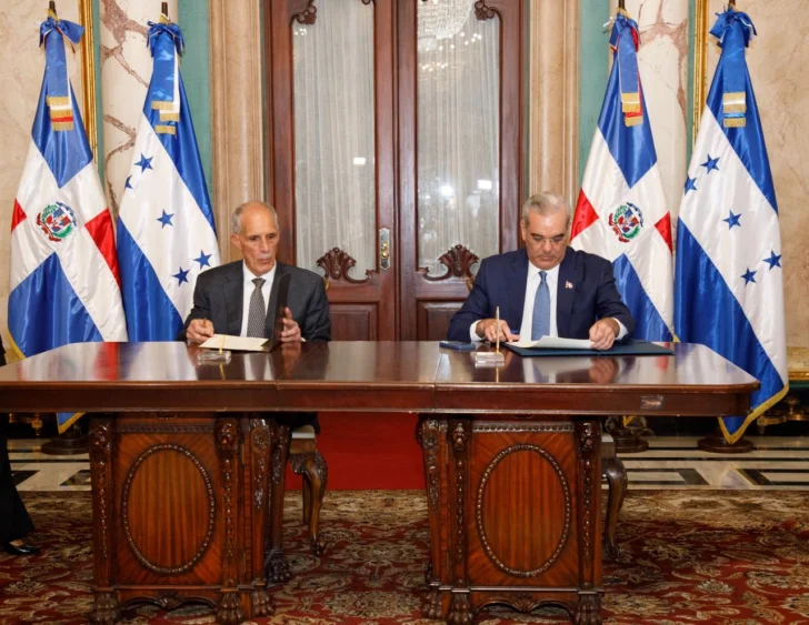 Abinader y Asfura abordan cooperación entre República Dominicana y Honduras