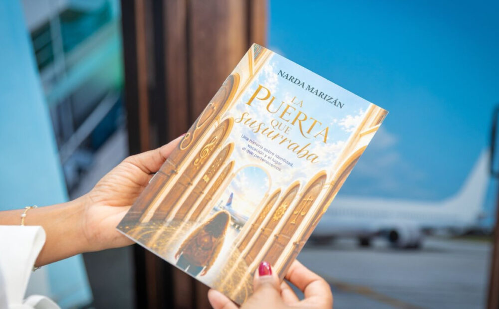 IDAC promueve las vocaciones en la Feria Internacional del Libro con puesta en circulación del cuento “La puerta que susurra”
