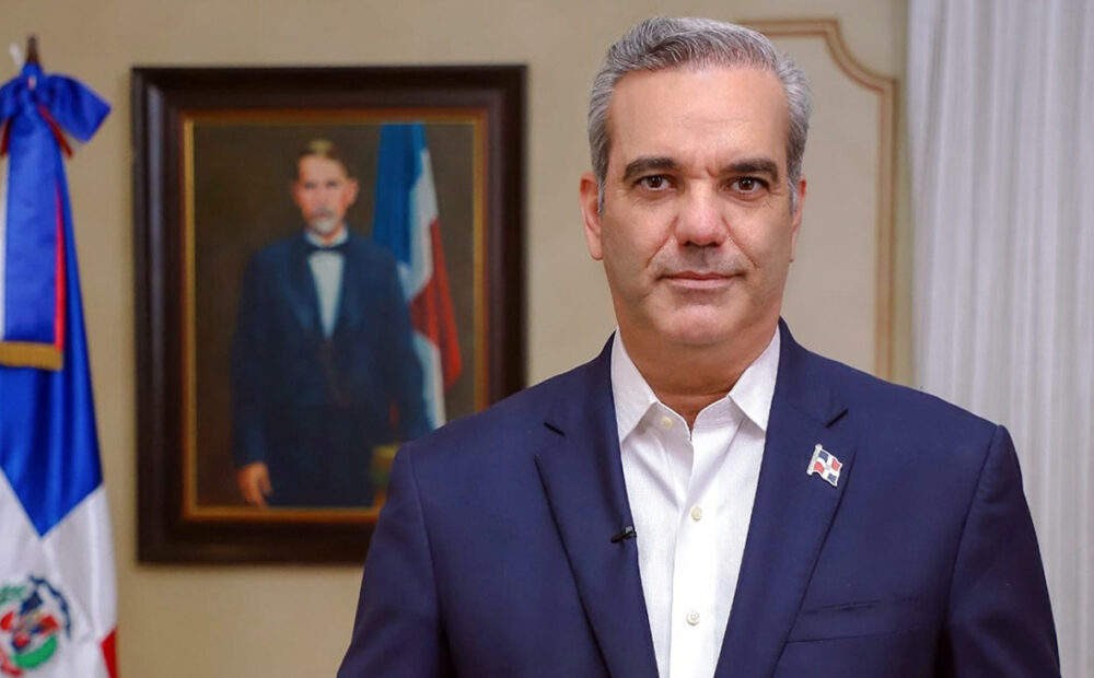 Ejecutivo dispone por decreto trasladar de manera temporal la residencia oficial del presidente a Santiago 