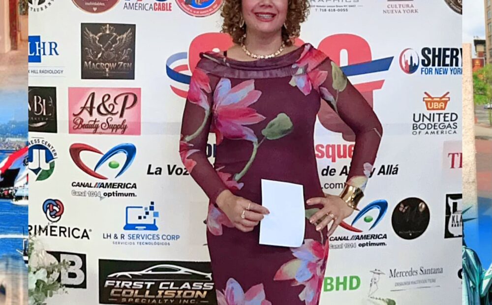 Magaly Burgos: Talento natural, voz vibrante y excelencia en el arte del maquillaje