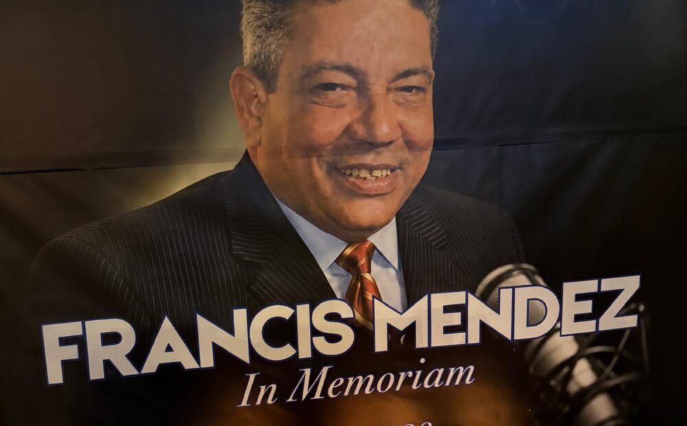 En NY Acroarte rinde póstumo homenaje locutor Francis Méndez