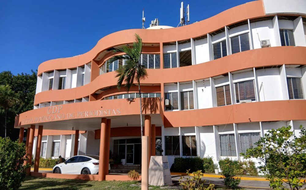 CDP-Distrito Nacional condena «tumbe» de cuentas de medios de comunicación