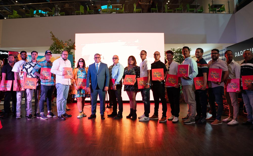 Propeep inaugura exposición “Entre Muros y Colores” y presenta segunda edición del álbum sobre el Paseo de los Colores