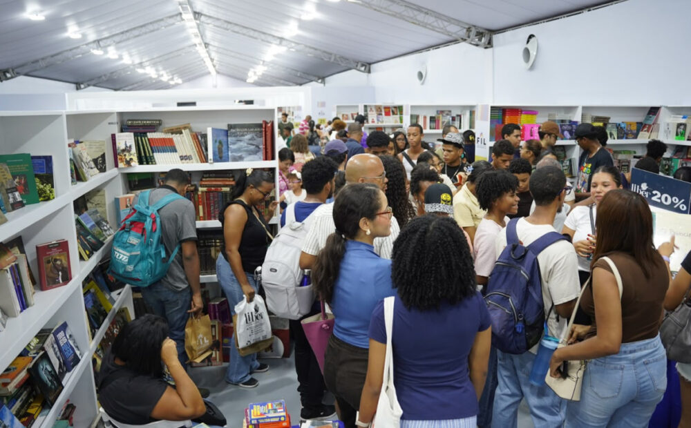 Gran asistencia marca el primer día de la Feria Internacional del Libro Santo Domingo 2026