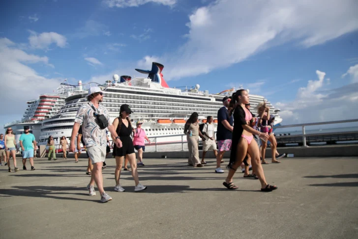 Puerto Plata y Pedernales reciben cruceros con 16 mil visitantes