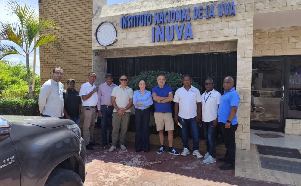 Entidades de RD e Italia exploran proyectos para fortalecer la producción de uva
