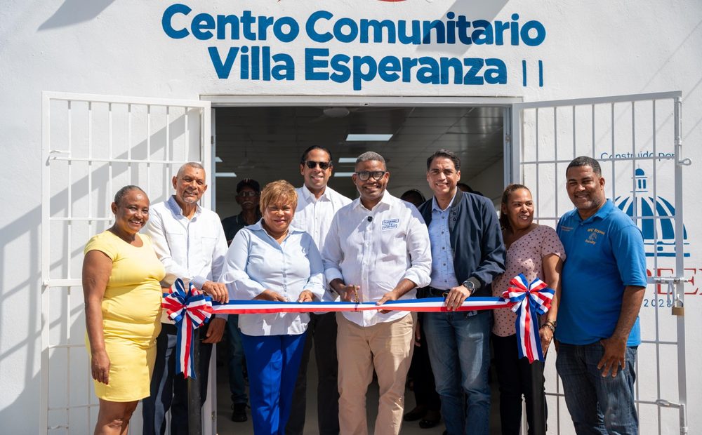 Propeep entrega centro comunitario en Villa Esperanza II en SDN, con una inversión de RD$3.7 millones