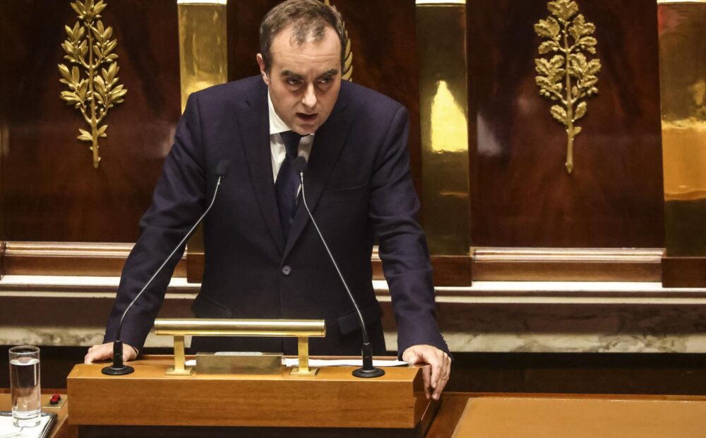 Francia cubrirá el 100 % del desempleo parcial de comercios afectados por los disturbios